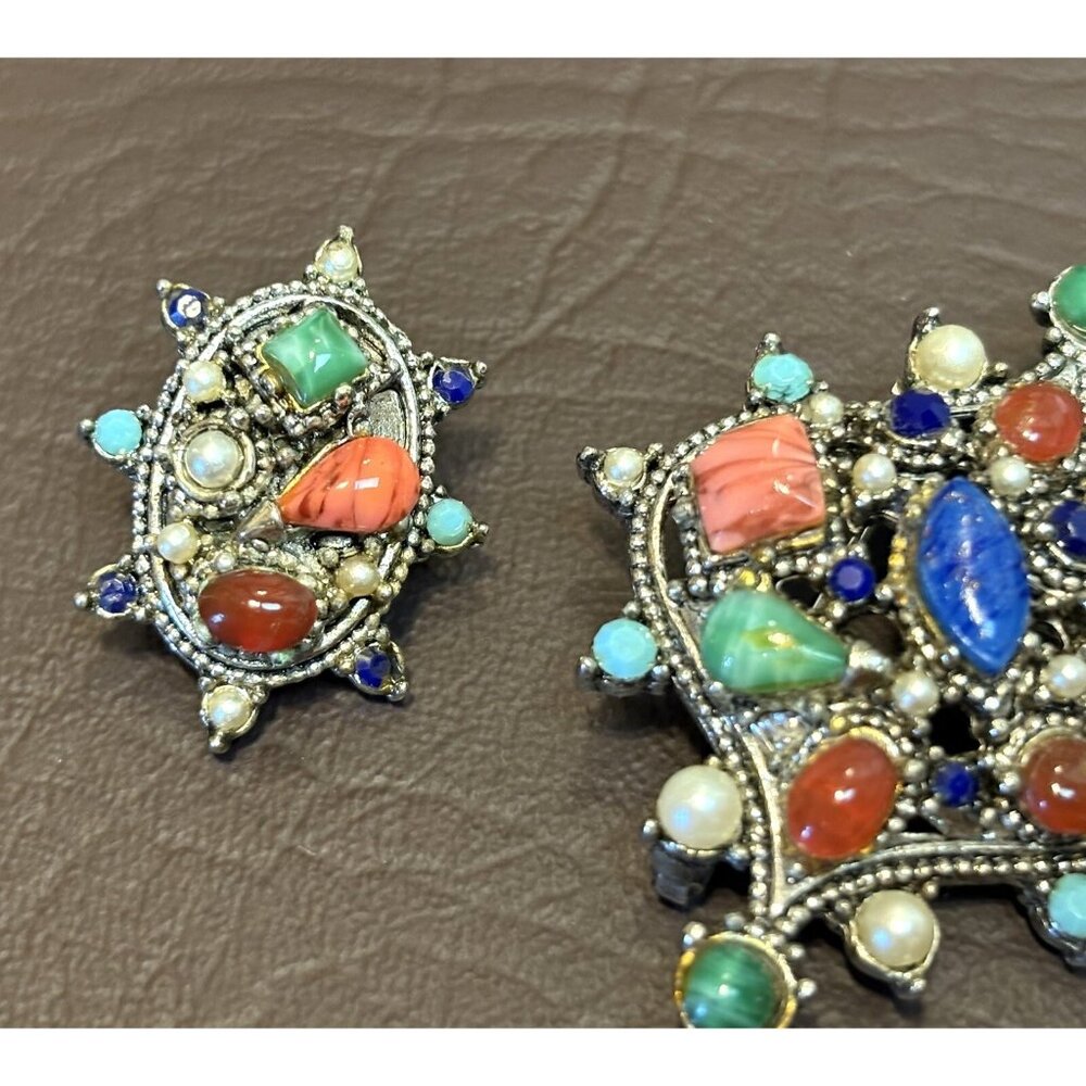 Vintage Hollycraft Multi Color Rhinestone Faux Pearl Brooch And Clip Earrings - Picture 5 of 12